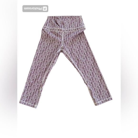 NWT CRZ YOGA Isabella HR Crop Leggings Stripe Multi, Size 4/6 Small NWT - Picture 2 of 8